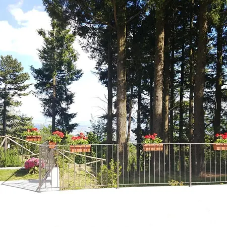 Bella Tuscany - *